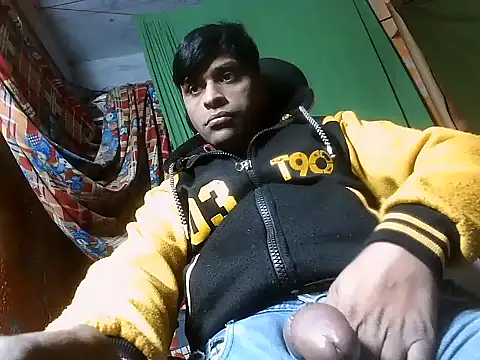 Snapshot of desiboy1101 chatting on January 12, 2025, 7:53 am desiboy1101 online show from January 12, 2025, 7:53 am