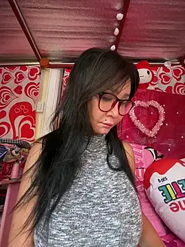 sweetieme online show from March 12, 2026, 1:01 am