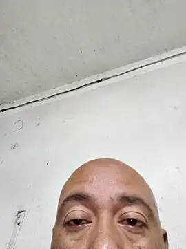 GeorgeVergaGrues online show from October 6, 2025, 3:15 am