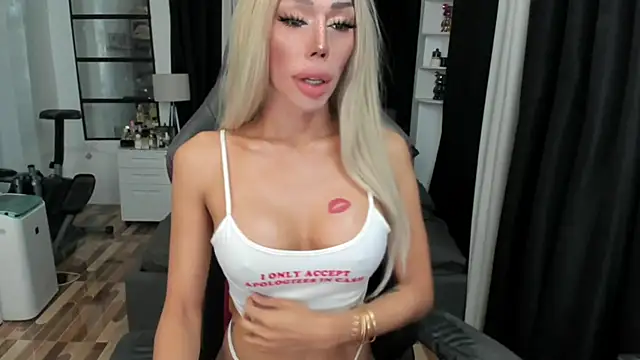 Forever MissCandace online show from March 4, 2026, 4:07 am