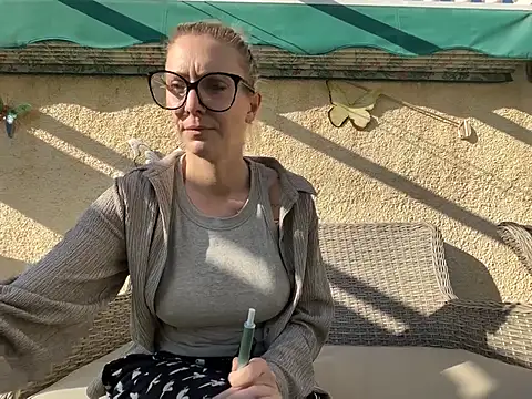 Snapshot of didi-diamond chatting on January 18, 2026, 10:08 am didi-diamond online show from January 18, 2026, 10:08 am