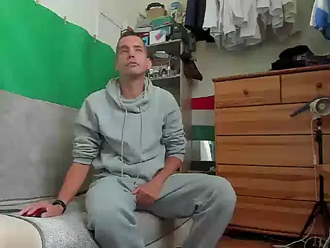 viraglaci18xh online show from October 3, 2025, 1:08 pm