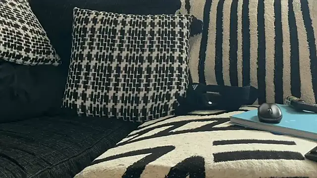 bestofdoseswirls online show from March 22, 2026, 6:22 pm