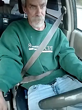 Snapshot of Biknight chatting on October 25, 2025, 10:37 pm Biknight online show from October 25, 2025, 10:37 pm