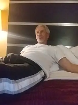 Snapshot of Biknight chatting on February 27, 2026, 3:39 am Biknight online show from February 27, 2026, 3:39 am