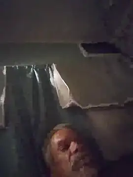 Snapshot of Biknight chatting on April 5, 2026, 4:53 am Biknight online show from April 5, 2026, 4:53 am