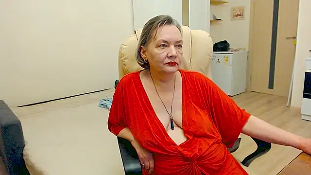 Snapshot of MomJaneSex chatting on October 22, 2025, 7:13 pm MomJaneSex online show from October 22, 2025, 7:13 pm