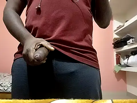 Snapshot of Aneesh007m chatting on October 28, 2025, 6:43 pm Aneesh007m online show from October 28, 2025, 6:43 pm