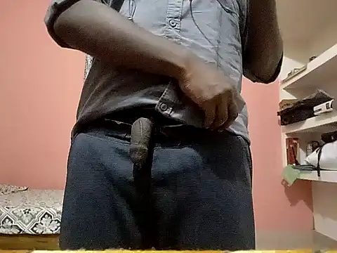 Snapshot of Aneesh007m chatting on November 7, 2025, 4:51 pm Aneesh007m online show from November 7, 2025, 4:51 pm