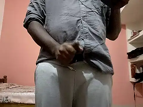 Snapshot of Aneesh007m chatting on November 18, 2025, 9:14 am Aneesh007m online show from November 18, 2025, 9:14 am