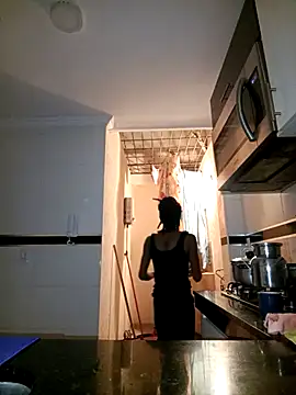 Snapshot of africa_deluxe chatting on March 21, 2025, 10:50 am africa deluxe online show from March 21, 2025, 10:50 am