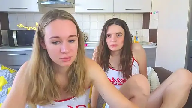 Snapshot of Naughty_Alice chatting on September 10, 2025, 9:09 am Naughty Alice online show from September 10, 2025, 9:09 am