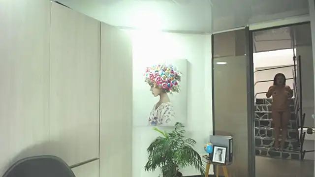 Snapshot of carieBelle1 chatting on March 5, 2025, 6:23 pm carieBelle1 online show from March 5, 2025, 6:23 pm