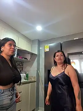 emilyjohanson online show from January 8, 2025, 2:03 pm