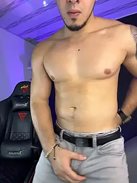 Snapshot of Dimitri_Colleman chatting on November 13, 2025, 9:14 pm Dimitri Colleman online show from November 13, 2025, 9:14 pm