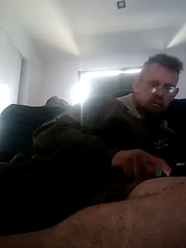 Snapshot of Skody31 chatting on November 3, 2025, 8:32 pm Skody31 online show from November 3, 2025, 8:32 pm