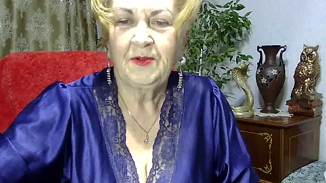 Emma52610 online show from February 1, 2025, 5:39 am