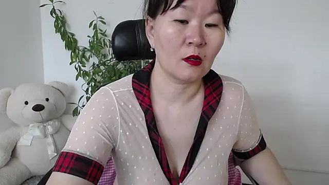 Akira xx online show from May 17, 2026, 1:47 am