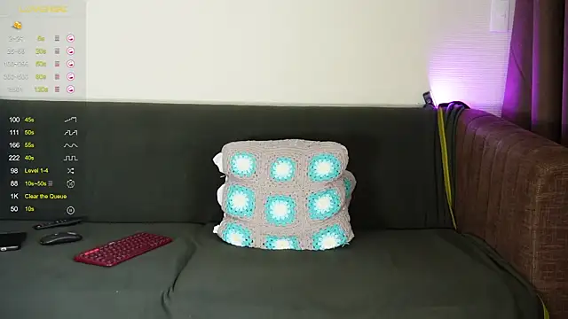 Snapshot of SteeveMuscle chatting on December 4, 2024, 3:04 am SteeveMuscle online show from December 4, 2024, 3:04 am