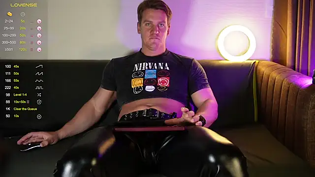 Snapshot of SteeveMuscle chatting on December 15, 2024, 3:02 am SteeveMuscle online show from December 15, 2024, 3:02 am