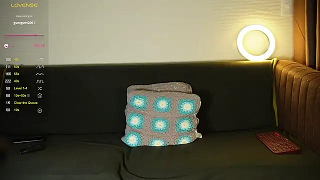 Snapshot of SteeveMuscle chatting on December 16, 2024, 5:27 am SteeveMuscle online show from December 16, 2024, 5:27 am