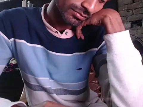 Snapshot of ThethunderPo chatting on February 27, 2025, 2:43 pm ThethunderPo online show from February 27, 2025, 2:43 pm