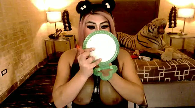 Snapshot of LavictoriaFox chatting on January 30, 2025, 10:40 am LavictoriaFox online show from January 30, 2025, 10:40 am