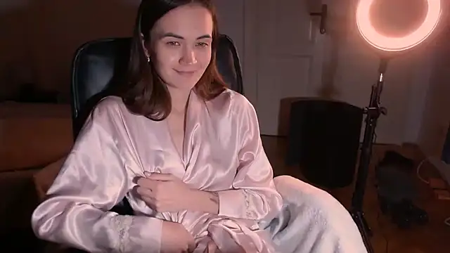 EvelynGG online show from January 10, 2025, 9:55 am