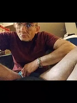 ROBERT0516 online show from October 31, 2025, 4:02 am