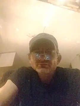 ROBERT0516 online show from January 12, 2026, 6:18 am