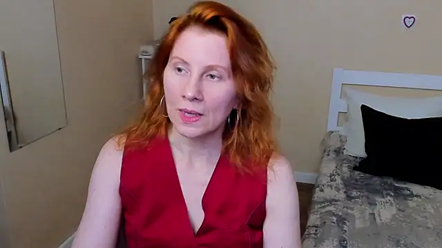 FoxySophia online show from October 1, 2025, 3:45 am