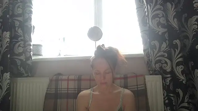 LindaStarS online show from March 20, 2026, 5:12 am