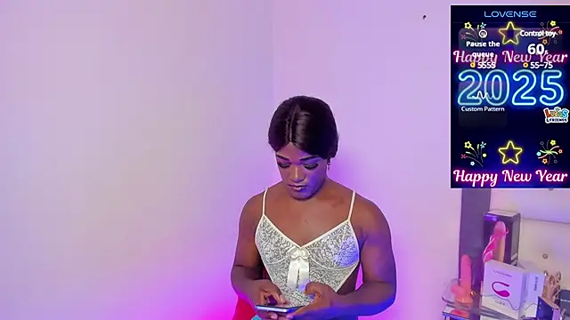 Snapshot of latinwondercockts chatting on February 11, 2025, 4:22 am latinwondercockts online show from February 11, 2025, 4:22 am