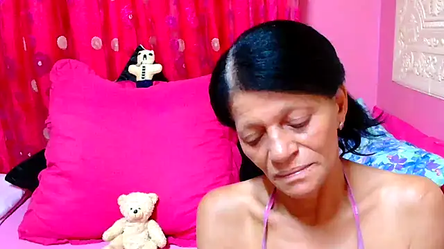 Snapshot of SLUTTYROXY chatting on January 24, 2025, 9:58 pm SLUTTYROXY online show from January 24, 2025, 9:58 pm