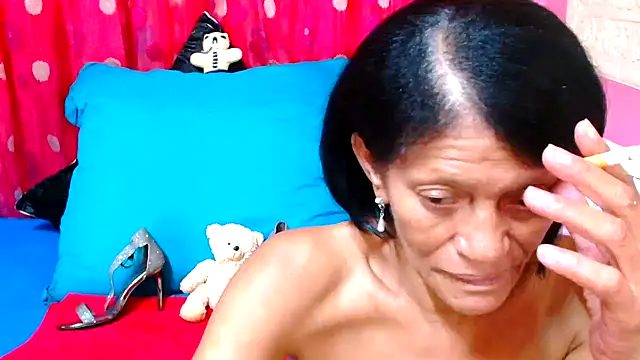 Snapshot of SLUTTYROXY chatting on January 26, 2025, 6:07 am SLUTTYROXY online show from January 26, 2025, 6:07 am