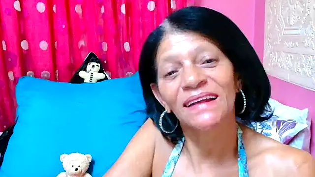 Snapshot of SLUTTYROXY chatting on January 27, 2025, 9:44 am SLUTTYROXY online show from January 27, 2025, 9:44 am