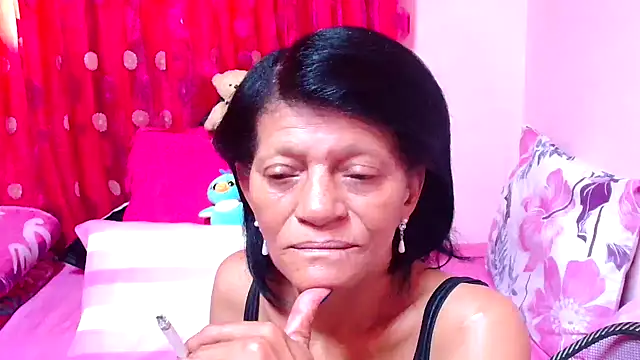 SLUTTYROXY online show from November 3, 2025, 4:47 am