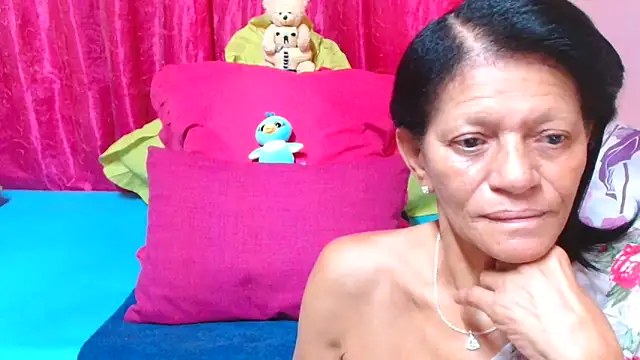 SLUTTYROXY online show from February 6, 2026, 3:48 pm