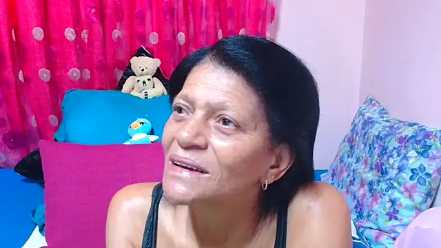 SLUTTYROXY online show from February 16, 2026, 7:59 am