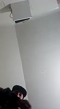 Snapshot of UncutHammer69 chatting on March 18, 2025, 2:58 am UncutHammer69 online show from March 18, 2025, 2:58 am