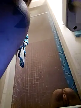 Snapshot of UncutHammer69 chatting on October 30, 2025, 9:33 am UncutHammer69 online show from October 30, 2025, 9:33 am