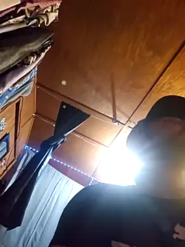 Snapshot of UncutHammer69 chatting on February 26, 2026, 4:39 pm UncutHammer69 online show from February 26, 2026, 4:39 pm