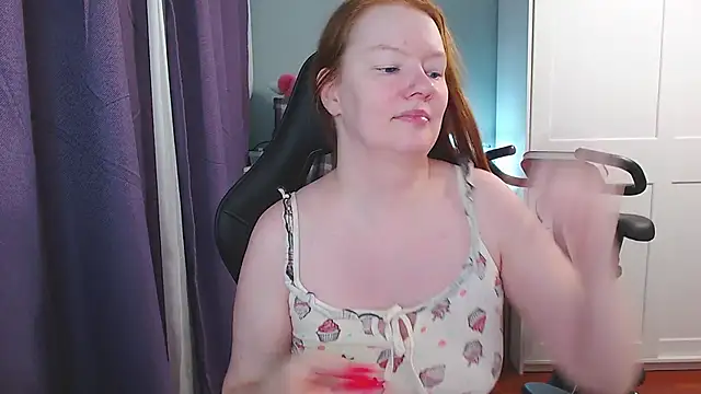 Snapshot of Lady_Inari chatting on November 9, 2025, 3:10 pm Lady Inari online show from November 9, 2025, 3:10 pm