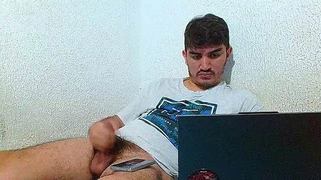 biglatin80 online show from March 11, 2025, 7:15 am