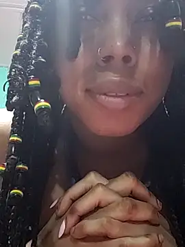 Snapshot of HONEYSWEETS_LIVE chatting on November 15, 2025, 4:43 am HONEYSWEETS LIVE online show from November 15, 2025, 4:43 am