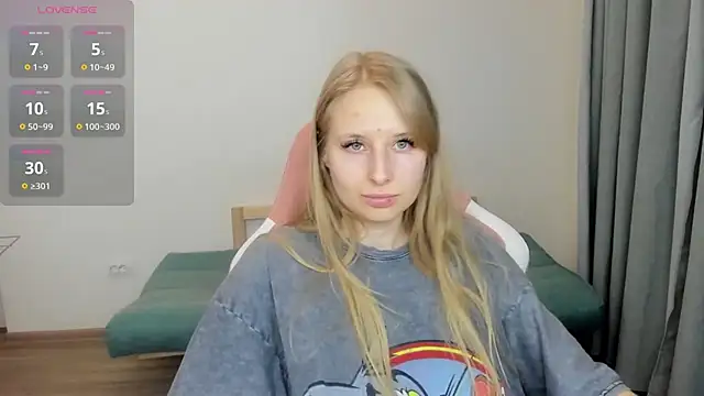 Snapshot of Jessy_Ginger chatting on March 9, 2025, 9:14 pm Jessy Ginger online show from March 9, 2025, 9:14 pm