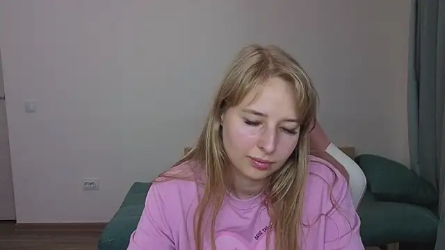 Snapshot of Jessy_Ginger chatting on September 24, 2025, 2:31 pm Jessy Ginger online show from September 24, 2025, 2:31 pm