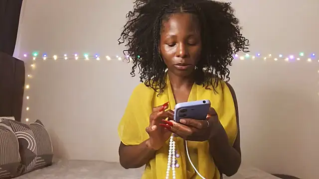 SoftRosee online show from February 28, 2026, 4:30 pm