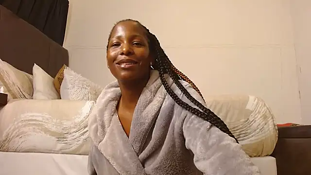 Snapshot of SoftRosee chatting on March 18, 2026, 6:22 pm SoftRosee online show from March 18, 2026, 6:22 pm
