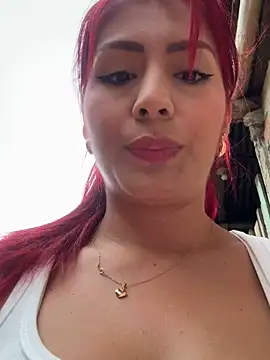 LINDA PATTY94 online show from January 3, 2025, 4:48 pm